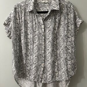 Jane and Delancey Black and White Floral Blouse